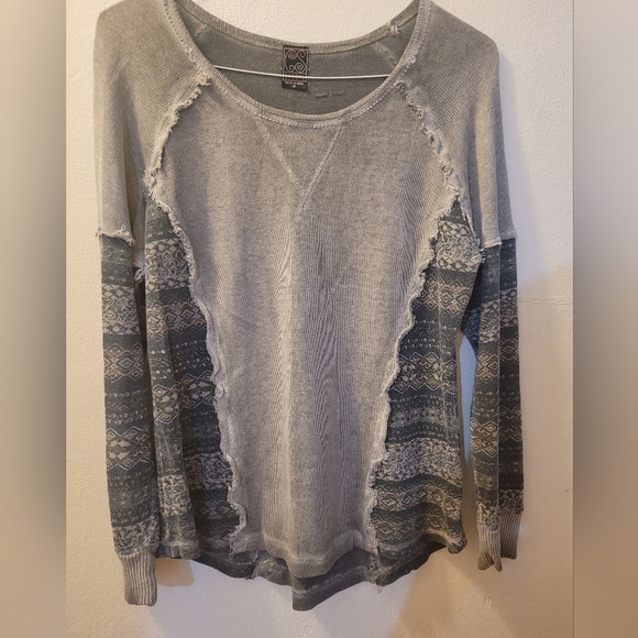 CS Distressed 90s M Sweater - Picture 3 of 6